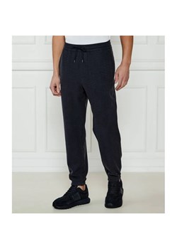 Emporio Armani Spodnie dresowe | Regular Fit ze sklepu Gomez Fashion Store w kategorii Spodnie męskie - zdjęcie 185013701