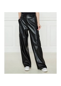 HUGO Spodnie cargo Haleva-1 | Loose fit ze sklepu Gomez Fashion Store w kategorii Spodnie damskie - zdjęcie 185013854