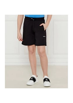 Calvin Klein Jeans Szorty | Regular Fit ze sklepu Gomez Fashion Store w kategorii Spodenki chłopięce - zdjęcie 185013942