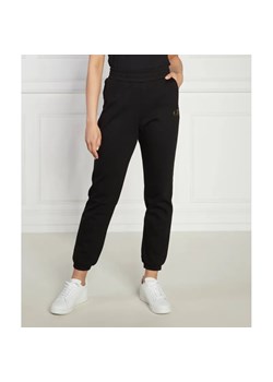 EA7 Spodnie dresowe | Regular Fit ze sklepu Gomez Fashion Store w kategorii Spodnie damskie - zdjęcie 185014032