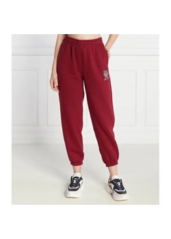 Tommy Hilfiger Spodnie dresowe | Regular Fit ze sklepu Gomez Fashion Store w kategorii Spodnie damskie - zdjęcie 185014624