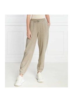 Gant Spodnie dresowe SHIELD | Relaxed fit ze sklepu Gomez Fashion Store w kategorii Spodnie damskie - zdjęcie 185014773