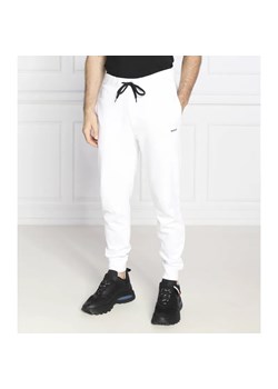 HUGO Spodnie dresowe Dayote | Regular Fit ze sklepu Gomez Fashion Store w kategorii Spodnie męskie - zdjęcie 185015033