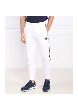 EA7 Spodnie dresowe | Regular Fit ze sklepu Gomez Fashion Store w kategorii Spodnie męskie - zdjęcie 185016074