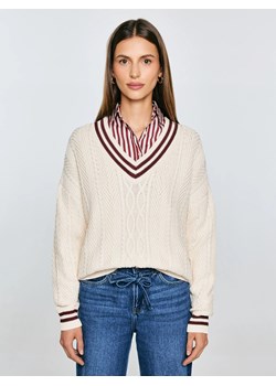 Sweter damski z wiskozy z dekoltem v-neck kremowy Cyntylia 102 ze sklepu Big Star w kategorii Swetry damskie - zdjęcie 185017293