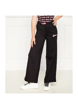 Guess Spodnie dresowe | Regular Fit ze sklepu Gomez Fashion Store w kategorii Spodnie dziewczęce - zdjęcie 185028870