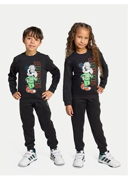 adidas Dres Disney Mickey Mouse JY1283 Czarny Regular Fit ze sklepu MODIVO w kategorii Dresy chłopięce - zdjęcie 185034630