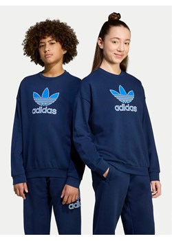 adidas Bluza Trefoil JV8572 Granatowy Loose Fit ze sklepu MODIVO w kategorii Bluzy chłopięce - zdjęcie 185034962