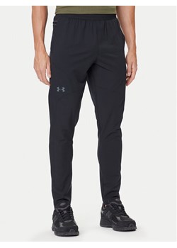 Under Armour Spodnie dresowe Ua Unstoppable Tapered Pants 1352028-001 Czarny Fitted Fit ze sklepu MODIVO w kategorii Spodnie męskie - zdjęcie 185039062