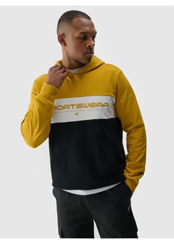 Męska bluza dresowa nierozpinana bez kaptura 4F 4FWSS24TSWSM1032 - żółta ze sklepu Sportstylestory.com w kategorii Bluzy męskie - zdjęcie 185050063