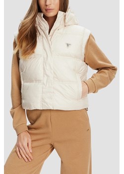 GUESS Beżowa damska kamizelka Padded Vest, Rozmiar XS ze sklepu outfit.pl w kategorii Kamizelki damskie - zdjęcie 185063742