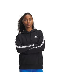 Damska bluza nierozpinana z kapturem Under Armour UA Icon Fleece Taped - czarna - id: 309056 - marki Under Armour - 185065841 Damska bluza nierozpinana z kapturem Under Armour UA Icon Fleece Taped - czarna ze sklepu Sportstylestory.com w kategorii Bluzy damskie - zdjęcie 185065841