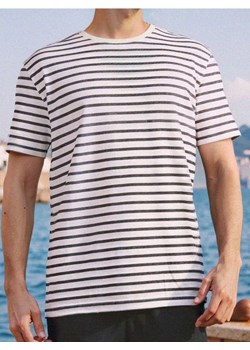 Sinsay - Koszulka w paski - kremowy ze sklepu Sinsay w kategorii T-shirty męskie - zdjęcie 185077224