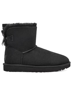 Buty damskie UGG W Mini Bailey Bow II 1016501-BLK - czarne ze sklepu streetstyle24.pl w kategorii Śniegowce damskie - zdjęcie 185085302