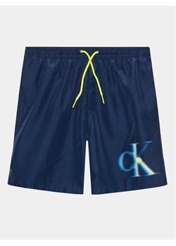 Calvin Klein Swimwear Szorty kąpielowe KV0KV00028 Granatowy Regular Fit ze sklepu MODIVO w kategorii Kąpielówki chłopięce - zdjęcie 185132183