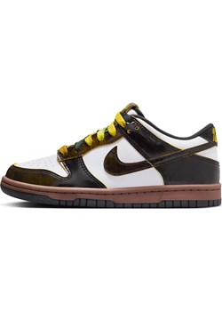 Buty dla dużych dzieci Nike Dunk Low SE - Biel ze sklepu Nike poland w kategorii Buty sportowe dziecięce - zdjęcie 185137001