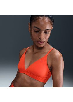 Damski stanik sportowy z trójkątnymi miękkimi miseczkami zapewniający lekkie wsparcie Nike Form - Czerwony ze sklepu Nike poland w kategorii Biustonosze - zdjęcie 185137012