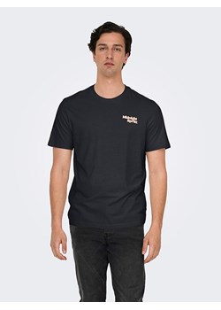 ONLY &amp; SONS Koszulka w kolorze czarnym ze sklepu Limango Polska w kategorii T-shirty męskie - zdjęcie 185140212