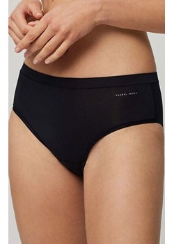 Figi damskie elastyczne typu midi czarne 19696, Kolor czarny, Rozmiar uniwersalny, YSABEL MORA - id: 213193 - marki Ysabel Mora - 185369621 Figi damskie elastyczne typu midi czarne 19696, Kolor czarny, Rozmiar uniwersalny, YSABEL MORA ze sklepu Intymna w kategorii Majtki damskie - zdjęcie 185369621