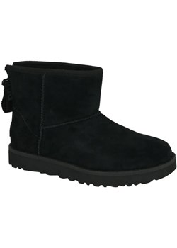 UGG Skórzane śniegowce W CLASSIC MINI LOGO ZIP | z dodatkiem wełny ze sklepu Gomez Fashion Store w kategorii Śniegowce damskie - zdjęcie 185369684