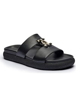 Aigner Skórzane klapki ze sklepu Gomez Fashion Store w kategorii Klapki damskie - zdjęcie 185378283