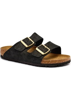 Birkenstock Skórzane klapki Arizona LEVE | narrow fit ze sklepu Gomez Fashion Store w kategorii Klapki damskie - zdjęcie 185378623