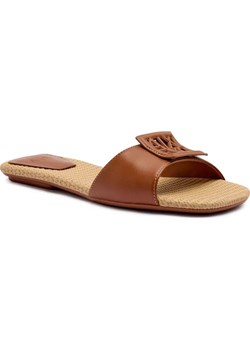 Armani Exchange Klapki ze sklepu Gomez Fashion Store w kategorii Klapki damskie - zdjęcie 185378701