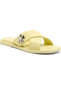 TORY BURCH Skórzane klapki T LOCK ze sklepu Gomez Fashion Store w kategorii Klapki damskie - zdjęcie 185378790
