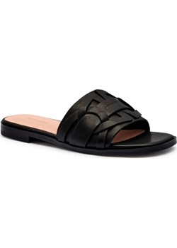 Coccinelle Skórzane klapki Coccinelle Monog ze sklepu Gomez Fashion Store w kategorii Klapki damskie - zdjęcie 185379034