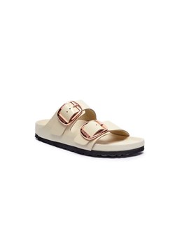 Birkenstock Skórzane klapki Arizona | narrow fit ze sklepu Gomez Fashion Store w kategorii Klapki damskie - zdjęcie 185379280