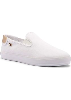 Tommy Hilfiger Slip on ze sklepu Gomez Fashion Store w kategorii Trampki damskie - zdjęcie 185379340