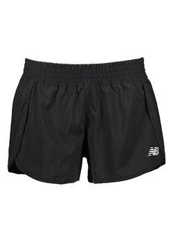 New Balance Szorty sportowe &quot;Core 3&quot; w kolorze czarnym ze sklepu Limango Polska w kategorii Szorty - zdjęcie 185387412