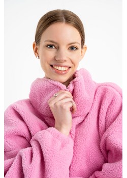Różowy polar oversize, kolor - różowy, rozmiar - 170 ze sklepu REPORTER w kategorii Bluzy dziewczęce - zdjęcie 185389064