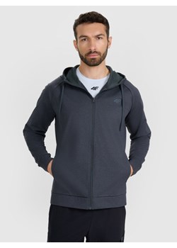 Męska bluza treningowa 4F 4FWMM00TFSWM654 - szara ze sklepu Sportstylestory.com w kategorii Bluzy męskie - zdjęcie 185389593