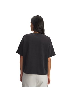 Damski t-shirt oversize Under Armour UA HWT Boxy Wash SS - czarny ze sklepu Sportstylestory.com w kategorii Bluzki damskie - zdjęcie 185395454