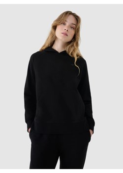 Damska bluza dresowa nierozpinana z kapturem 4F 4FWMM00TSWSF2137 - czarna ze sklepu Sportstylestory.com w kategorii Bluzy damskie - zdjęcie 185395464