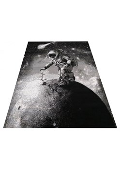Nowoczesny dywan do pokoju dziecka Romtix - astronauta 4 ze sklepu Edinos.pl w kategorii Tekstylia dziecięce - zdjęcie 185399510
