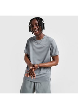NIKE T-SHIRT M NK DF MILER SS ze sklepu JD Sports  w kategorii T-shirty męskie - zdjęcie 185408234