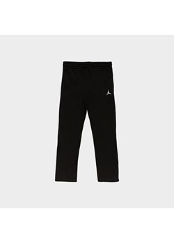 NIKE HAD SPODNIE BROOKLYN ESSENTIALS PANT G ze sklepu JD Sports  w kategorii Spodnie chłopięce - zdjęcie 185417670
