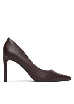 Szpilki Calvin Klein Ess Stiletto 90 HW0HW02608 Bordowy ze sklepu eobuwie.pl w kategorii Czółenka - zdjęcie 185430491