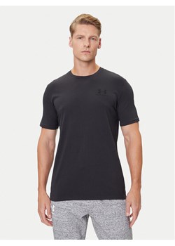 Under Armour T-Shirt 1326799 Czarny Loose Fit ze sklepu MODIVO w kategorii T-shirty męskie - zdjęcie 185435513