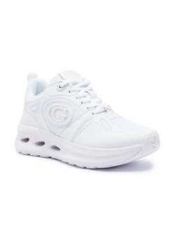 Guess Sneakersy SEBASS ze sklepu Gomez Fashion Store w kategorii Buty sportowe damskie - zdjęcie 185437791
