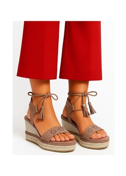 Sandały na koturnie i platformie Khaki /G2-3 14059 S290/ ze sklepu Pantofelek24.pl w kategorii Sandały damskie - zdjęcie 185445764