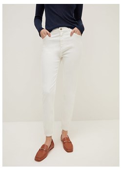 STEFANEL Dżinsy - Slim fit - w kolorze kremowym ze sklepu Limango Polska w kategorii Jeansy damskie - zdjęcie 185447274