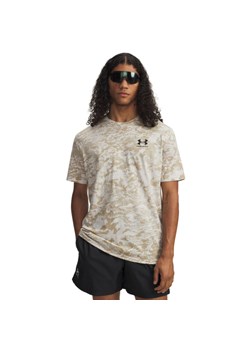 Męski t-shirt z nadrukiem moro Under Armour UA ABC Camo SS - beżowy ze sklepu Sportstylestory.com w kategorii T-shirty męskie - zdjęcie 185456054