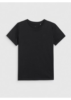 Dziewczęcy t-shirt bez nadruku 4F 4FJRMM00TTSHF3231 - czarny ze sklepu Sportstylestory.com w kategorii T-shirty chłopięce - zdjęcie 185456140