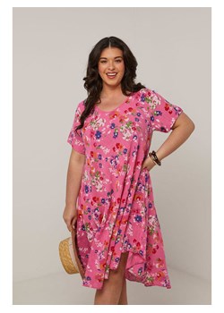 Curvy Lady Sukienka w kolorze różowym ze sklepu Limango Polska w kategorii Sukienki - zdjęcie 185458891