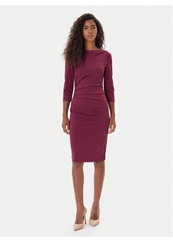 Rinascimento Sukienka koktajlowa CFC0126154003 Bordowy Slim Fit ze sklepu MODIVO w kategorii Sukienki - zdjęcie 185464272