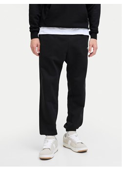 Jack&Jones Spodnie dresowe Kane Soho 12278943 Czarny Regular Fit ze sklepu MODIVO w kategorii Spodnie męskie - zdjęcie 185486860