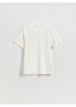 Reserved - Strukturalny t-shirt regular - złamana biel ze sklepu Reserved w kategorii T-shirty męskie - zdjęcie 185491881